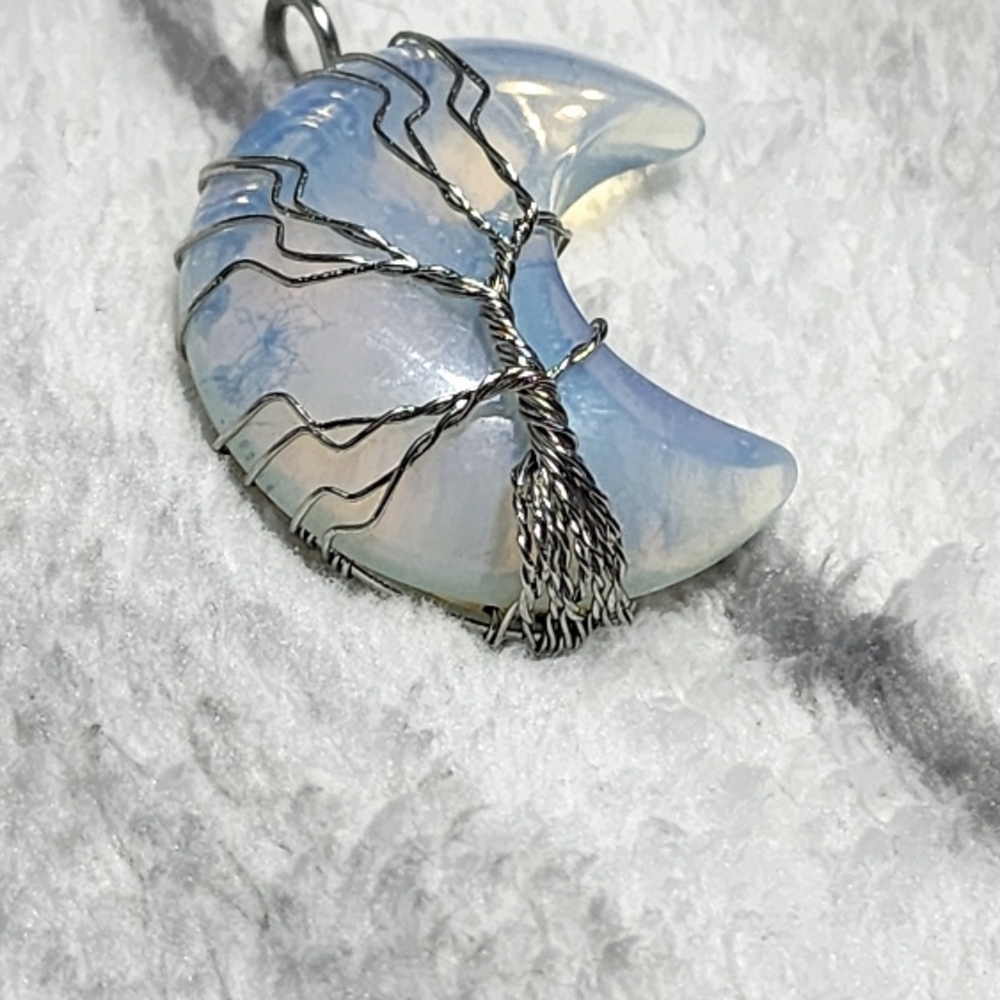 Elegant Blue Crescent Moon Pendant